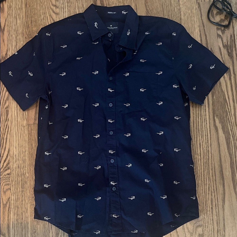 American Eagle Outfitters Navy Button down with sunglasses